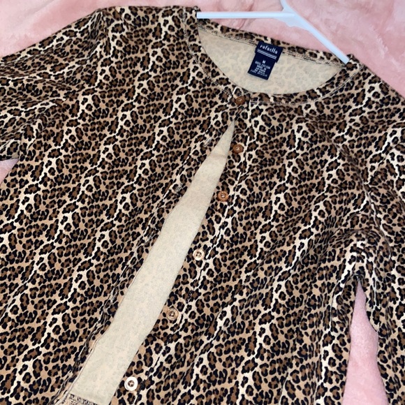 Leopard Print Button-Up Top/Cardigan - Picture 2 of 3